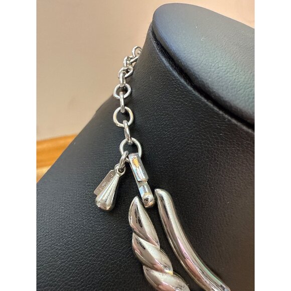 Monet Silver-Tone Chunky Leaf Chain Necklace With Adjustable Clasp - Picture 3 of 5